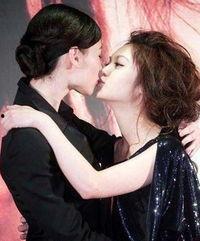 明星大尺度床吻戏吻胸,揭秘明星大尺度床戏背后的情感纠葛